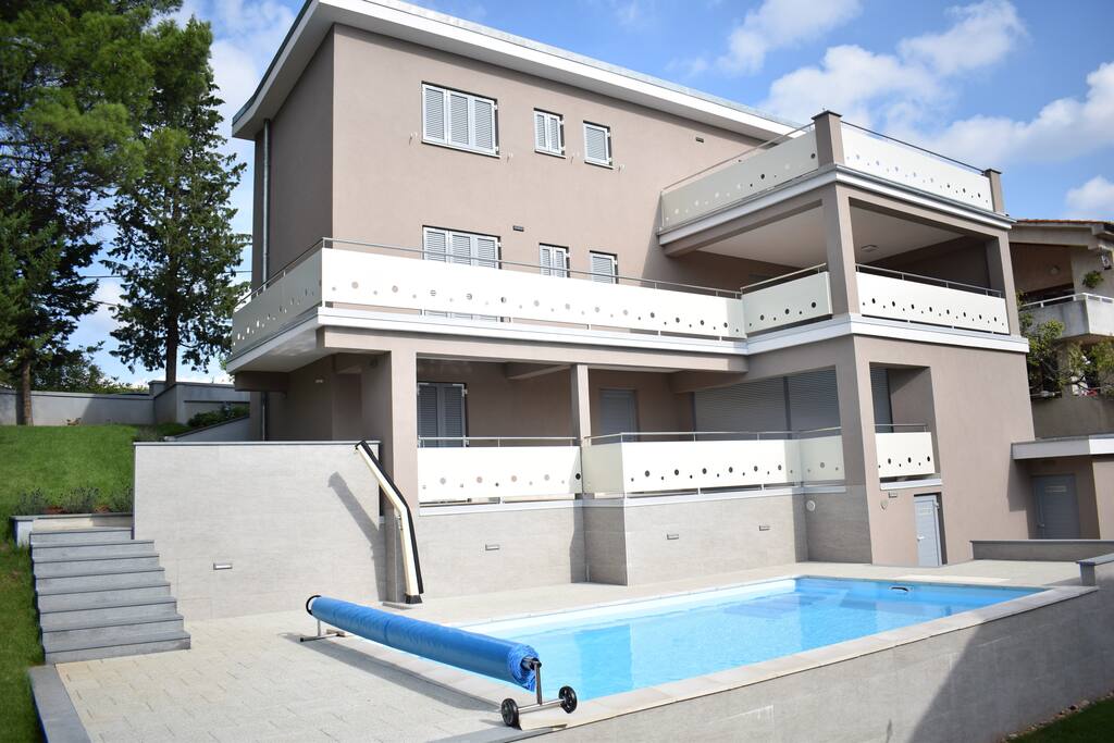 View of the pool and the house