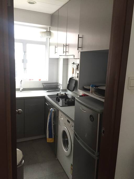 Kitchen with free coffee and tea