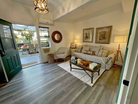 Popular Airbnb listing: terrace garden suite near Disney in Rowland Heights