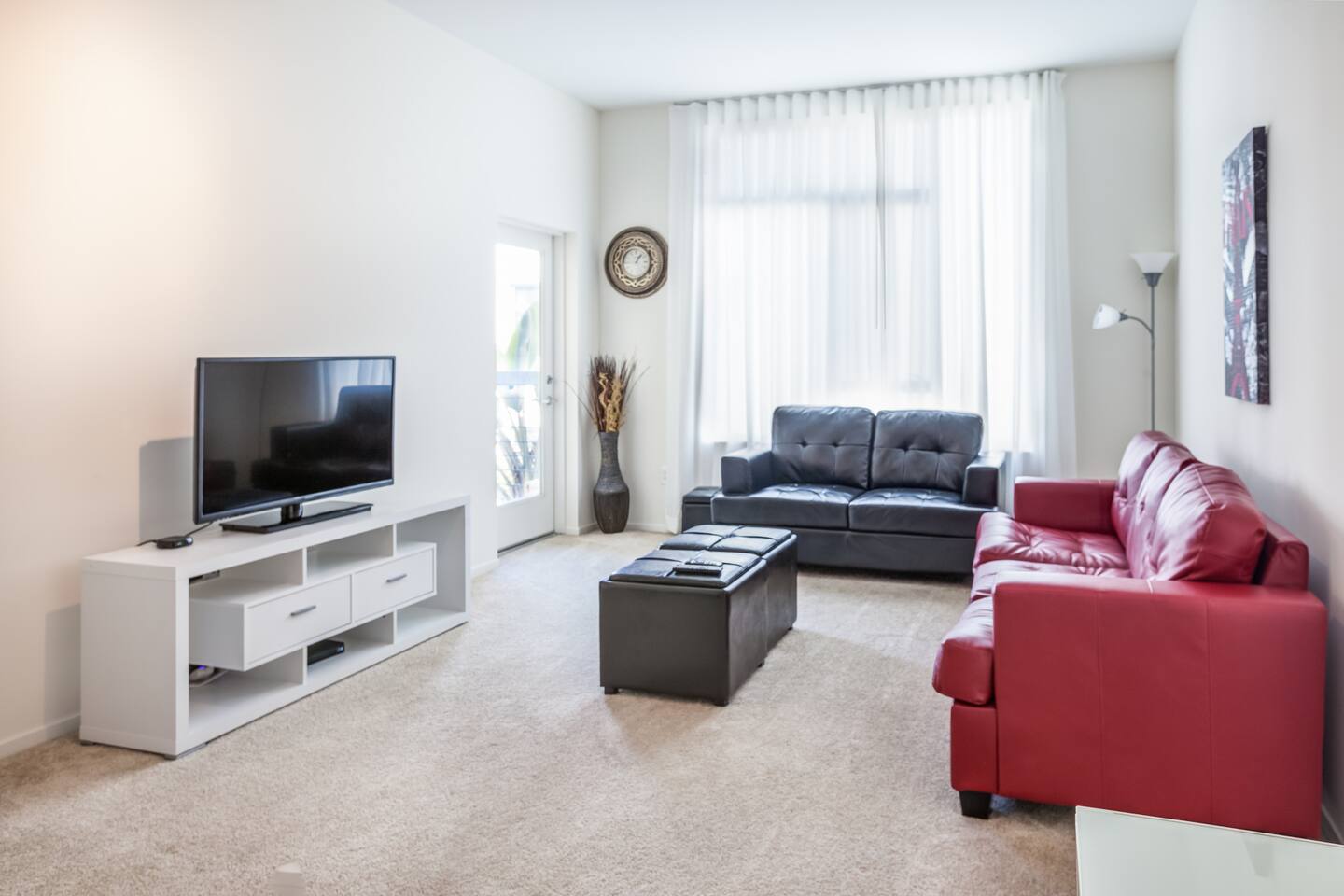 baltimore 2br furnished apartment on inner harbor serviced
