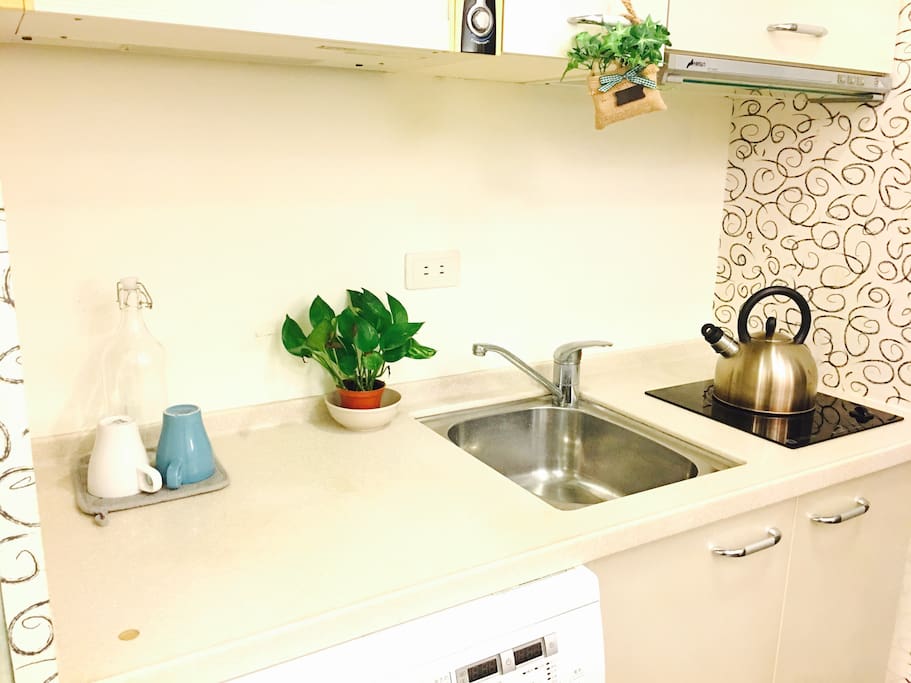 廚具(若要使用廚房煮食,預訂時請先通知)
If you want to use the kitchen to cook, please inform us when booking