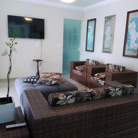 Airbnb em destaque: Casa do Mar Caiobá with a charming Garden and Swimming Pool em Matinhos