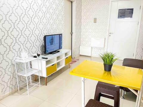 Favorable 2BR King & Sliding Bed by AYA STAYS