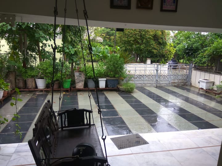 Comfortable House in Abad's most Prime Location