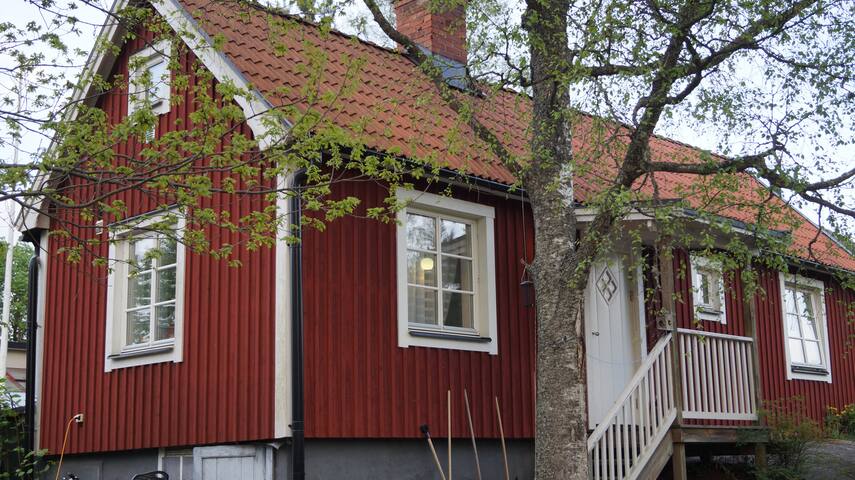 Red Cottage in Norby