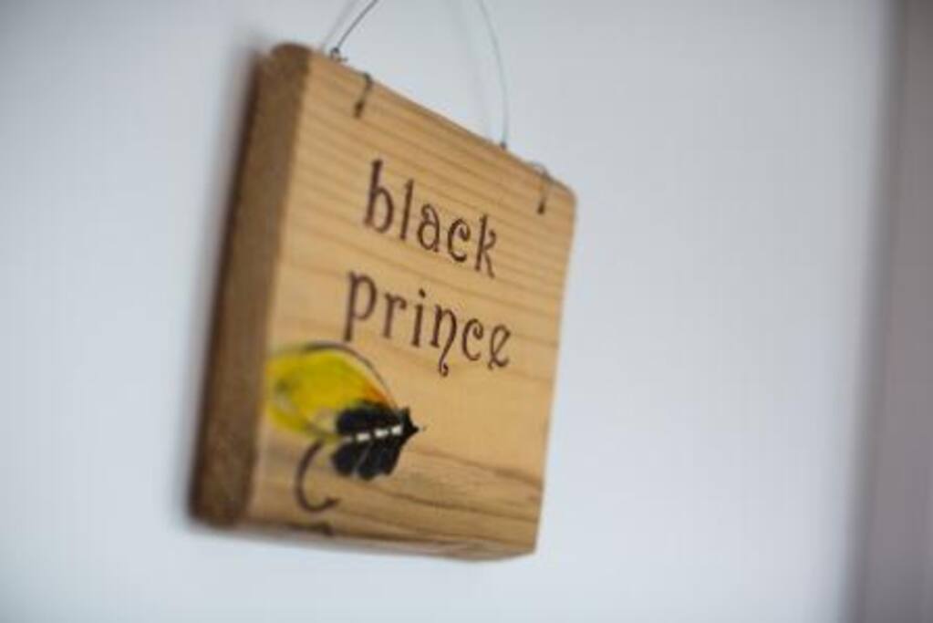 Black Prince Sign