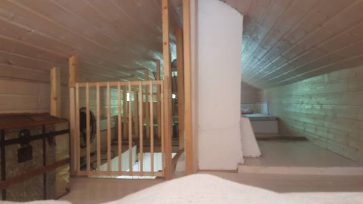 Vista desde la cama doble en el ático
