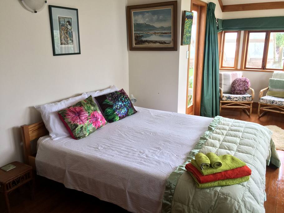 King Size bed