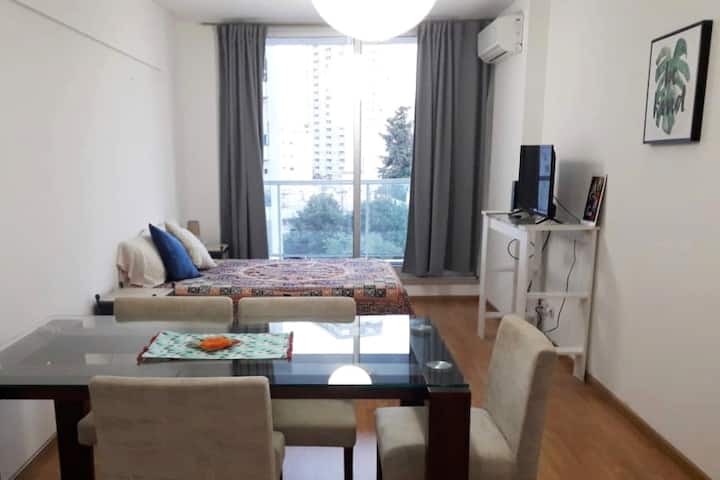 С мебелью? нет; однокомнатная квартира 35 m² в San Telmo