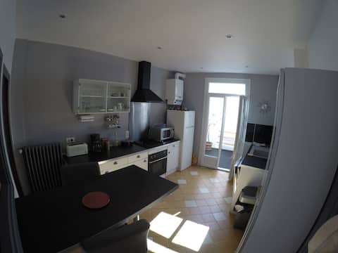 Top Airbnb: big townhouse à Diocèse De Saint étienne