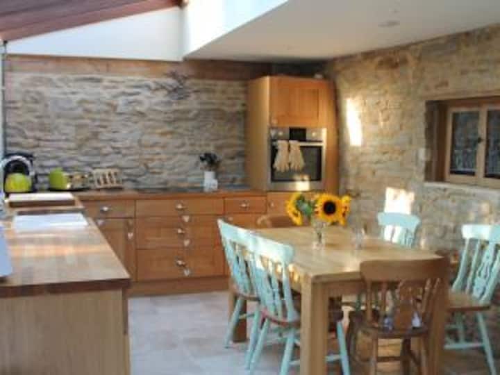 Fishing Lakes Holiday Rentals & Homes Banbury, United Kingdom Airbnb