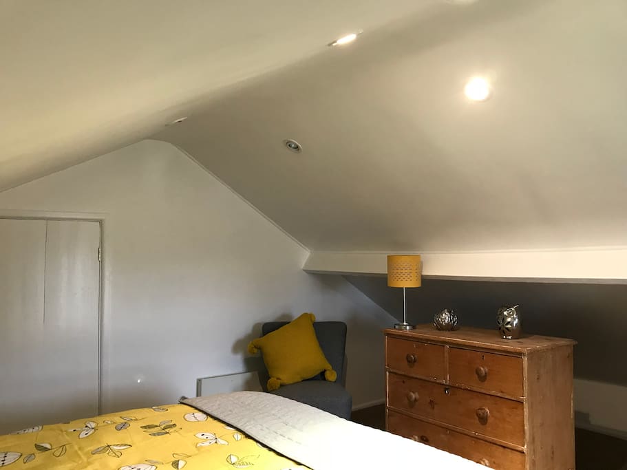 Bedroom - limited headroom