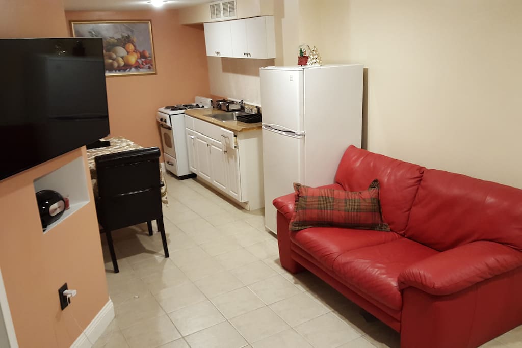 Only The oven in the back is out of service. But we do have an electric stove ready to cook next to the oven