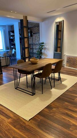 Luxury in GRAN VÍA & SOL: Awesome & Classy gallery image 5