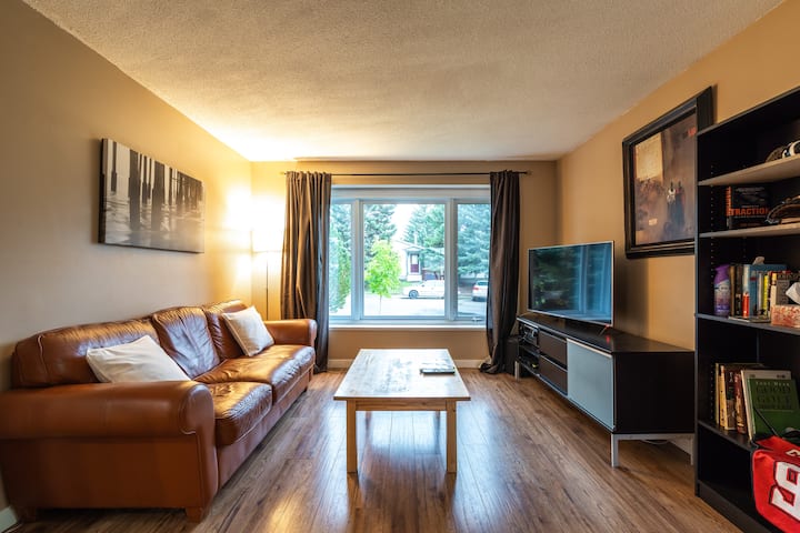Comforts Of A Home Away From Home - South Compound - Calgary