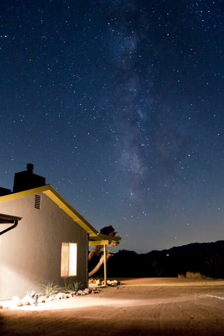 Joshua Tree Star Gazing in Pioneertown