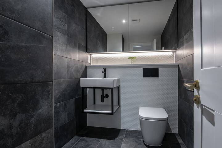 MANN Kensington Penthouse 4 Bedroom apartment gallery image 4