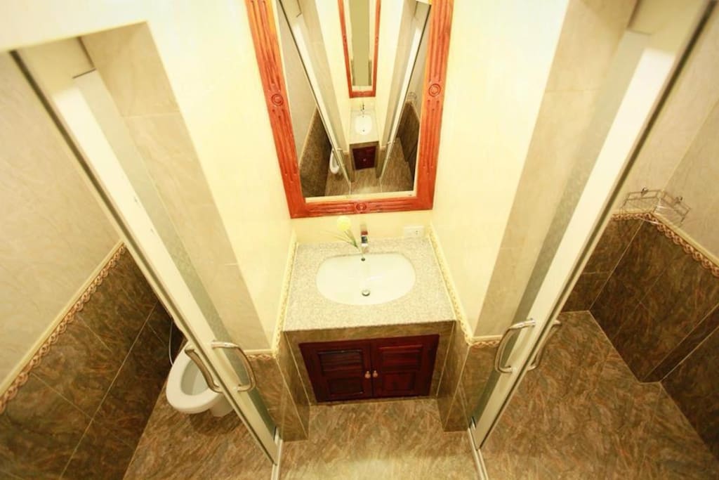 Bathroom/Toilet