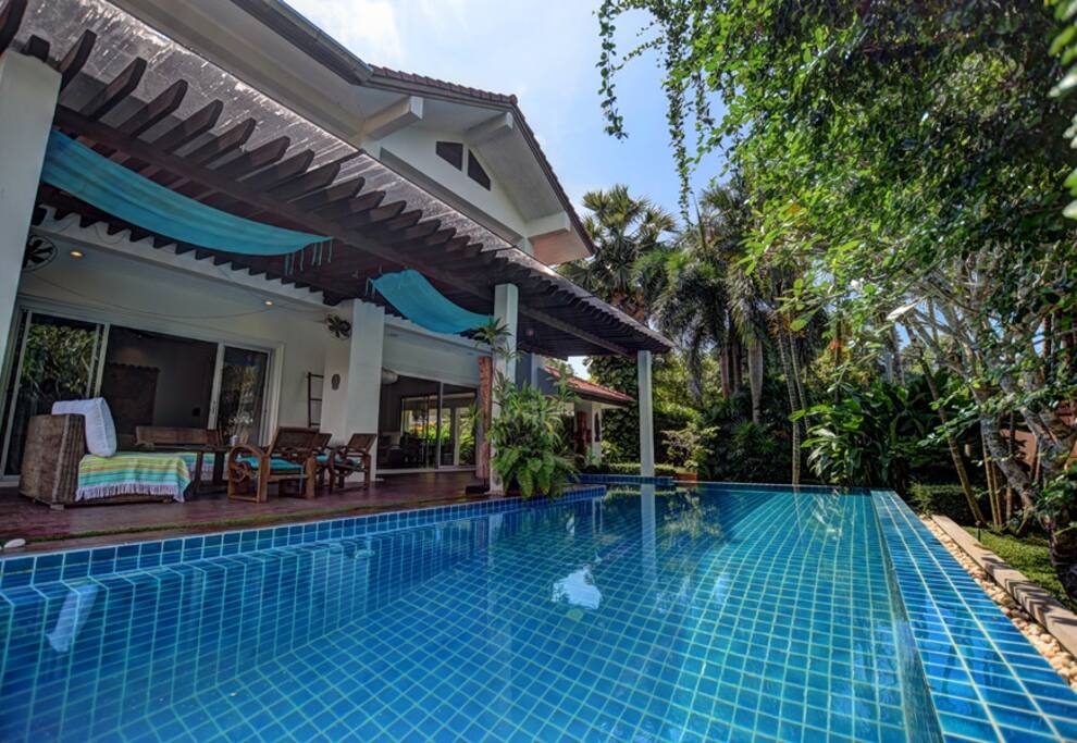 Superb private pool
