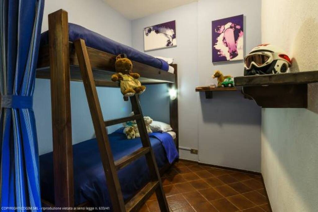 letto a castello con 3 letto estraibile a terra