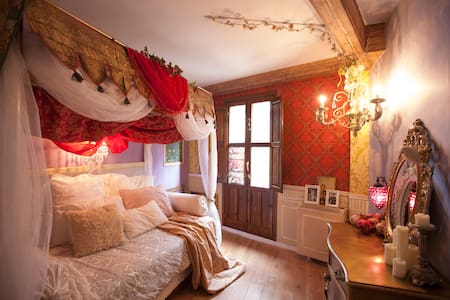 ★BAROQUE★Magical Boutique Rooms Centro Histórico