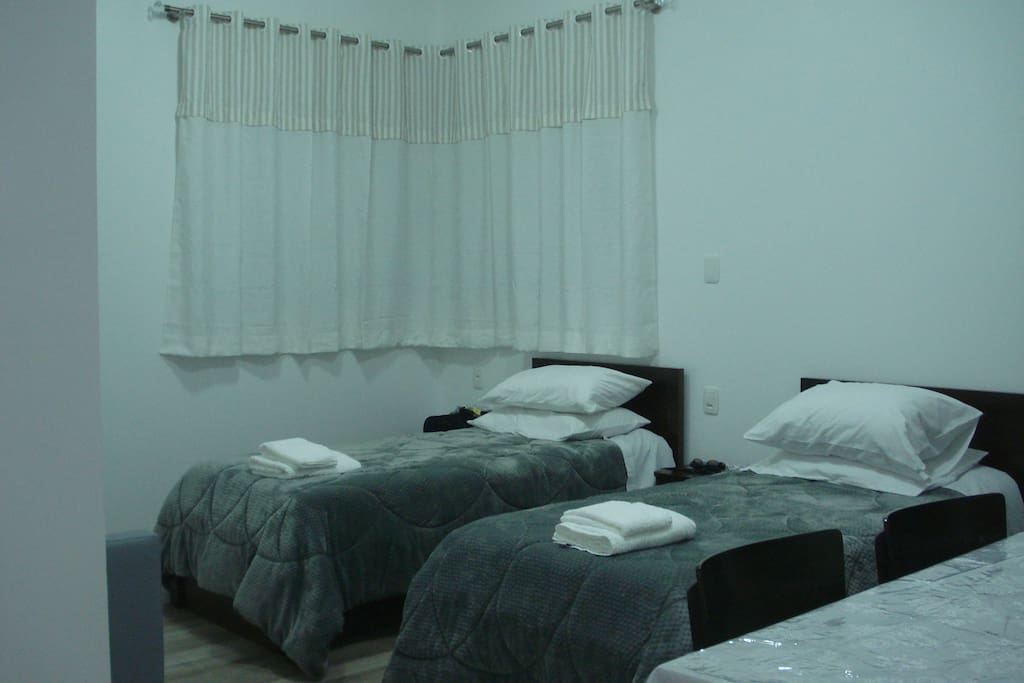 Apartamento com banheiro privativo