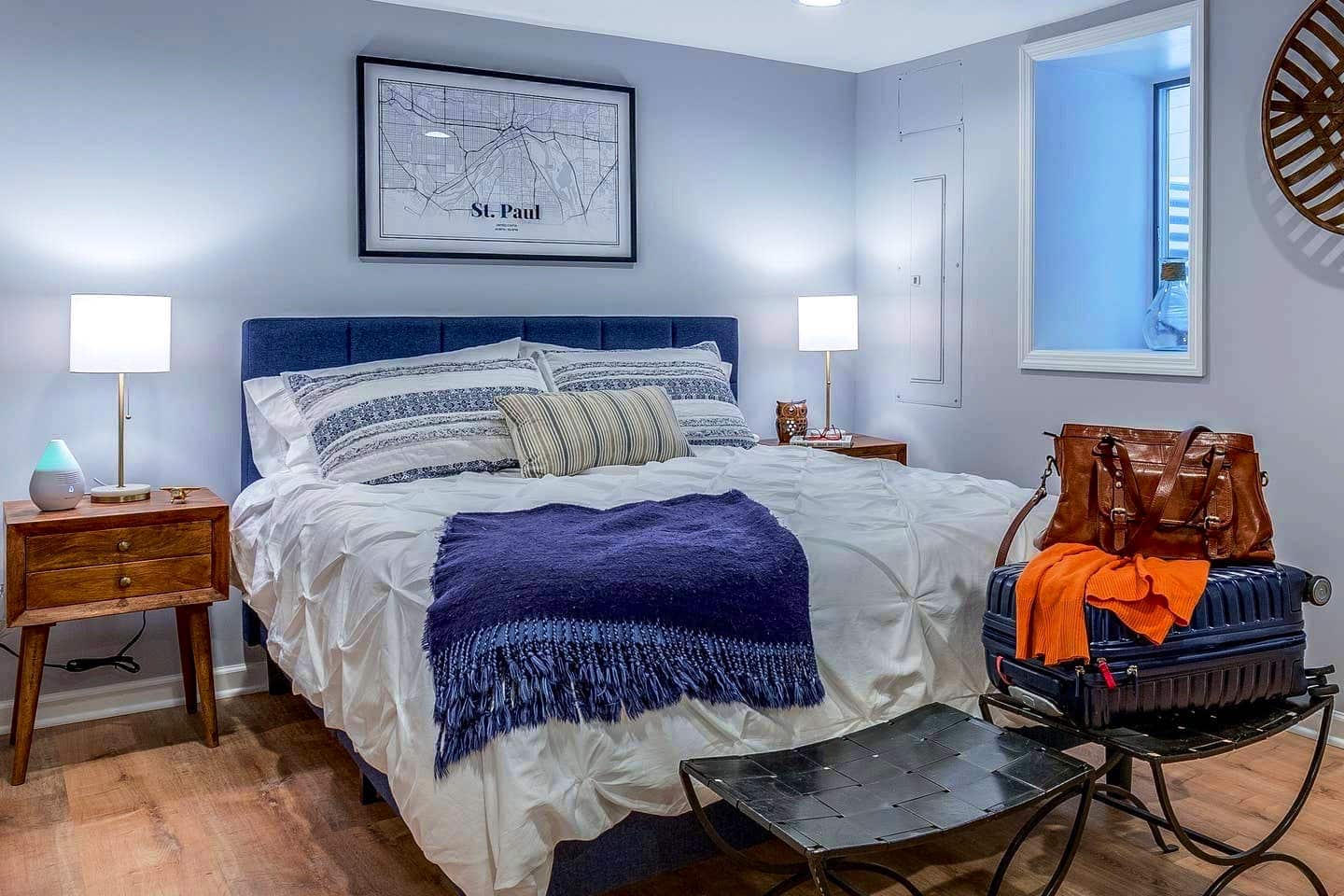 Studio 10 min to Airport & DWTN w/ AC, Parking