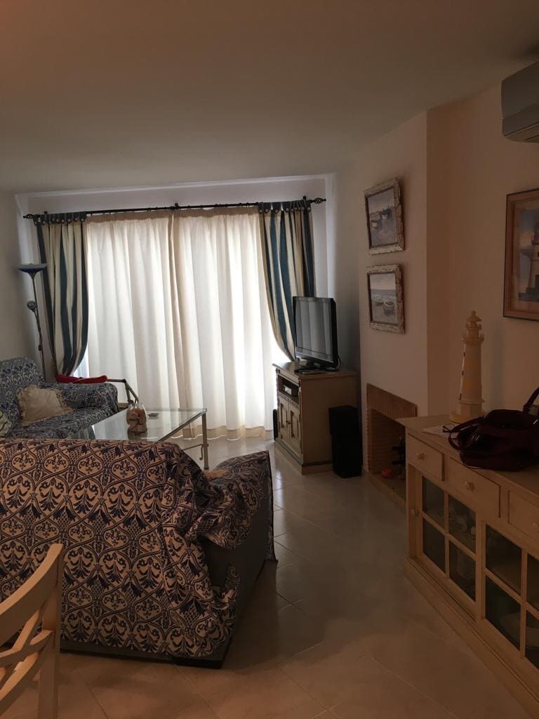 Airbnb em destaque: Apartment in Algarve - Direct access to the beach. em Porches
