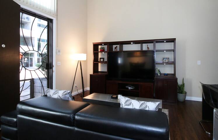 Stylish & Very Easy Walk to Gaslamp/Convention!
