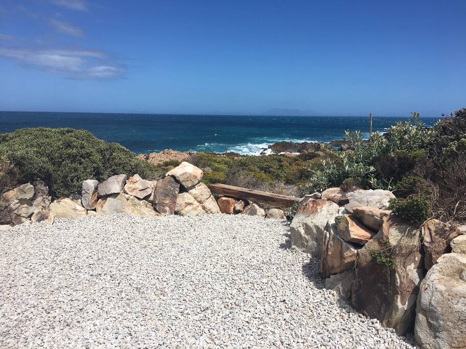 Path to the rocks
