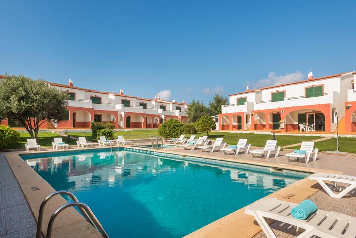 Apartamento en Cala en Forcat, WIFI, piscina