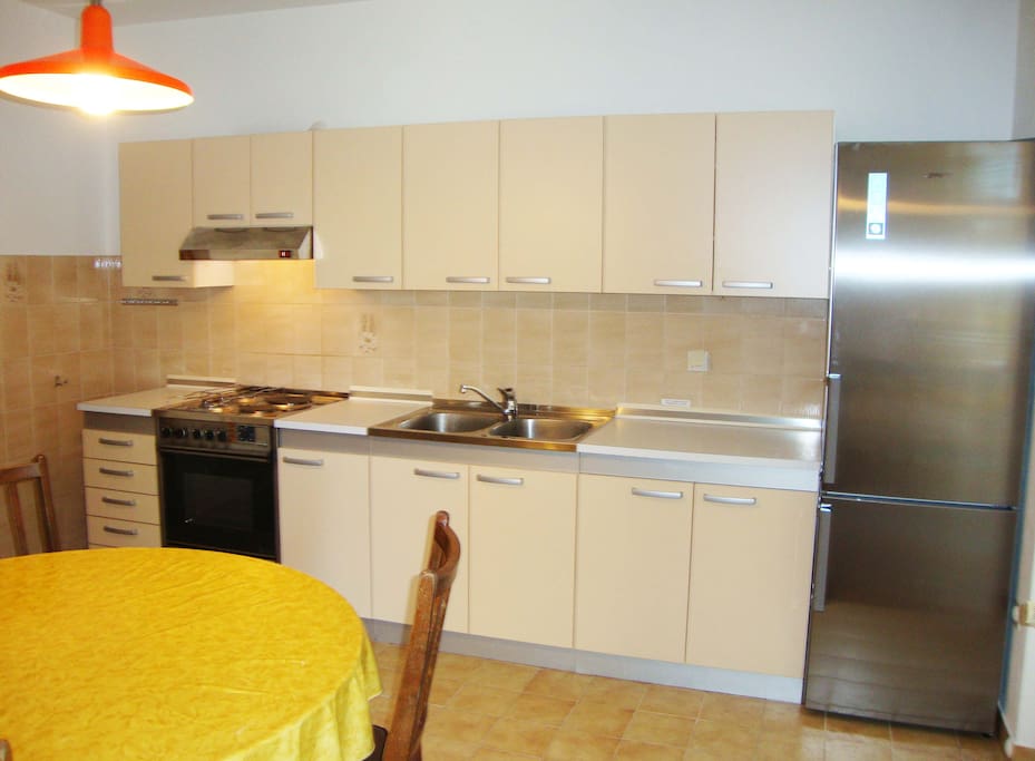 Kitchen 1
