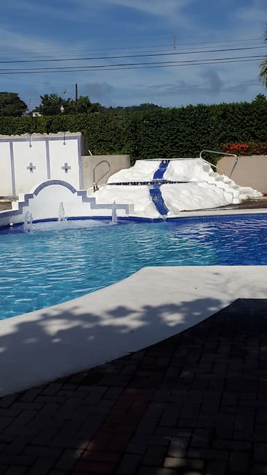 Pool area, whirl pool