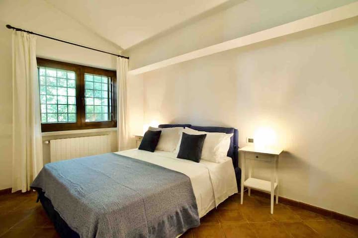 Double bedroom with walk in wardrobe and ensuite bathroom