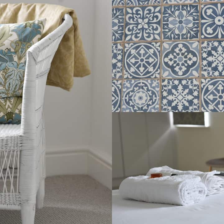 Ზემოთ საძინებელი დამხმარე საშხაპით