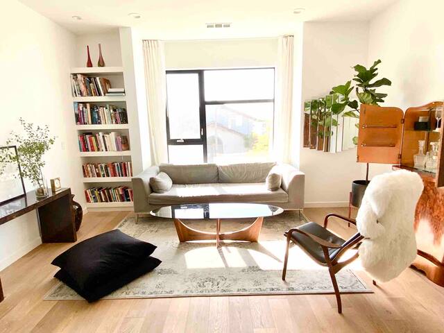 Modern 3 level home-Gourmet Kitchen 3 BD Rockridge gallery image 2