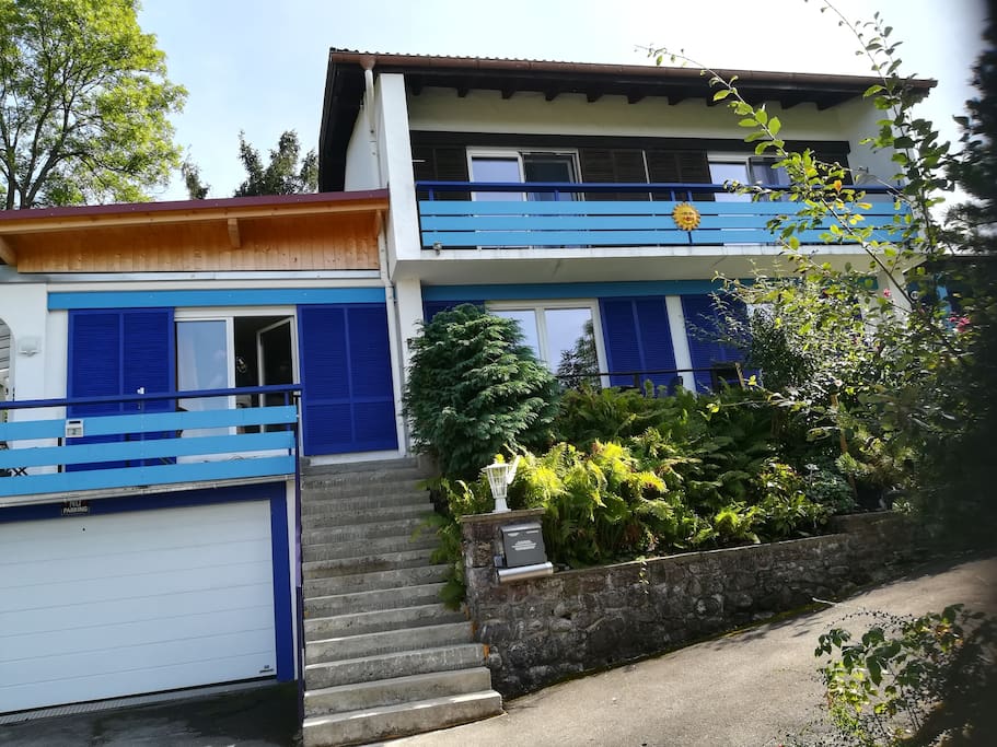 Ansicht Appartement links der Treppe.