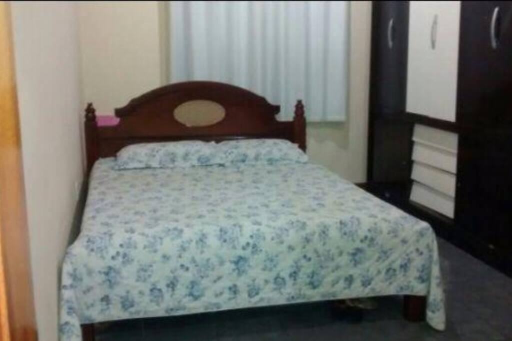 Suíte com cama de casal