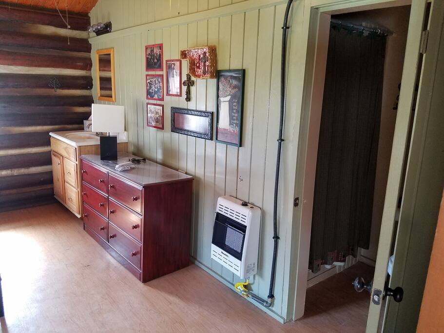 Guest Lodge Room
