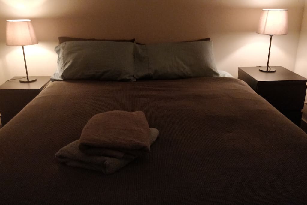 Warm and soft queen sized bed.