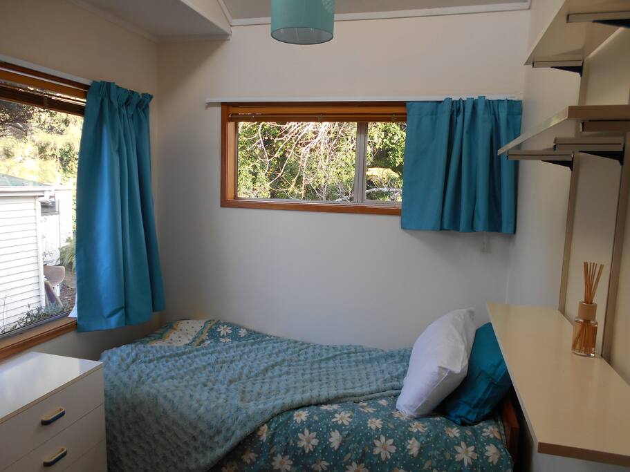 Single Room Morning Sunshine