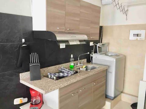 Anuncio de Airbnb popular: BEAUTIFUL STUDIO IN GREAT CENTRAL LOCATION (102) en Los Mártires