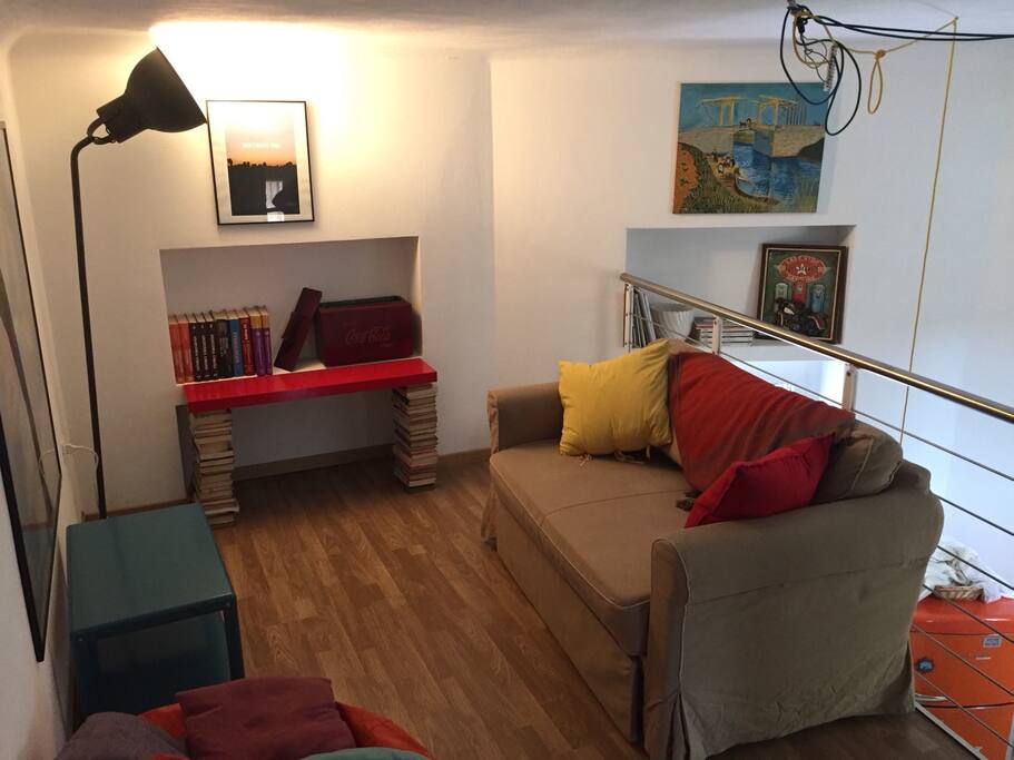 Soppalco - zona relax, con divano letto 1/2 posti