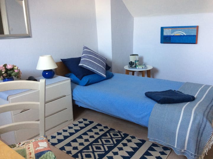 Central London 30mins, single ensuite,24hr parking