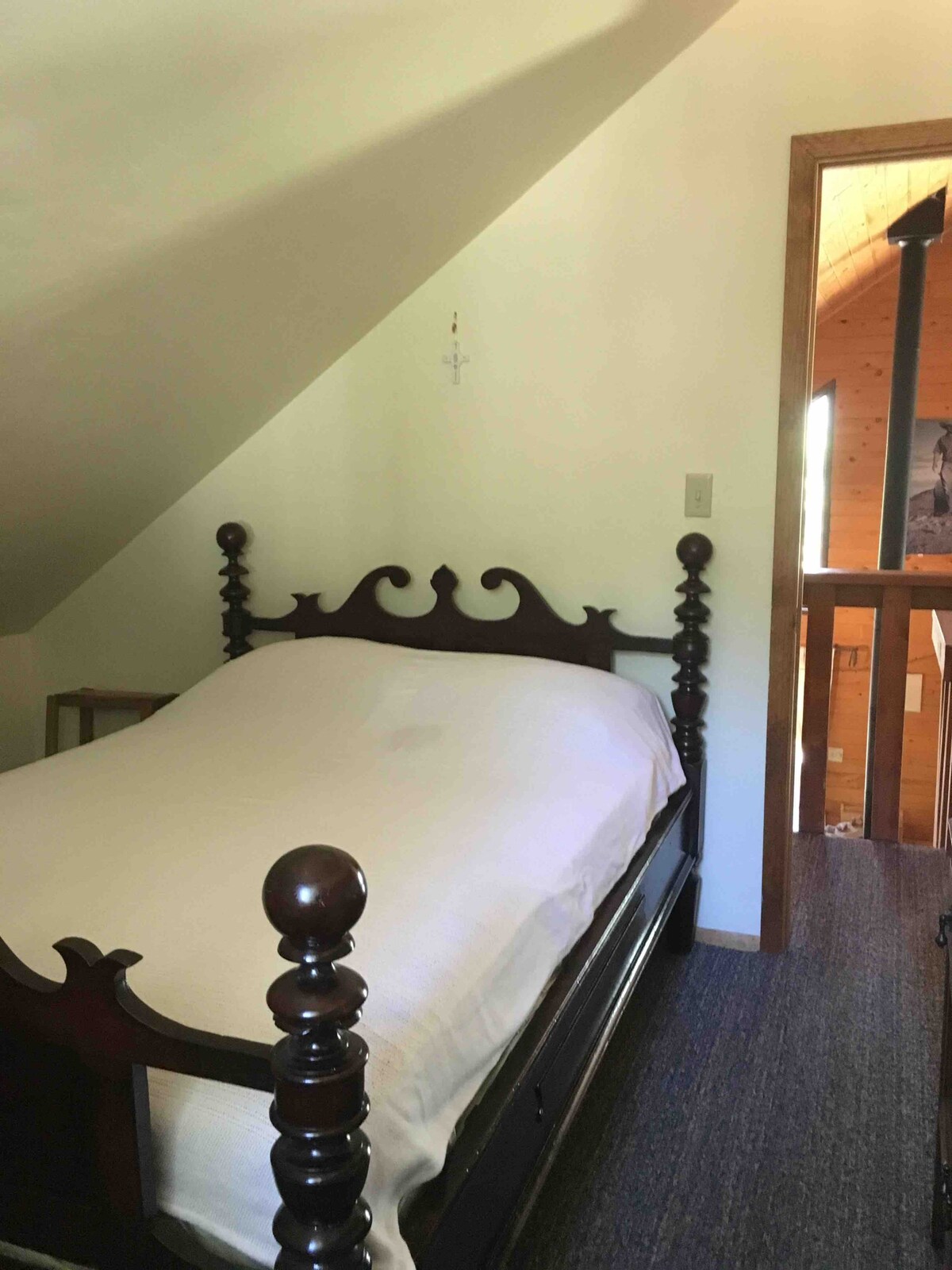 โครงเตียงยุค 1800 พร้อมฟูกนอนคู่