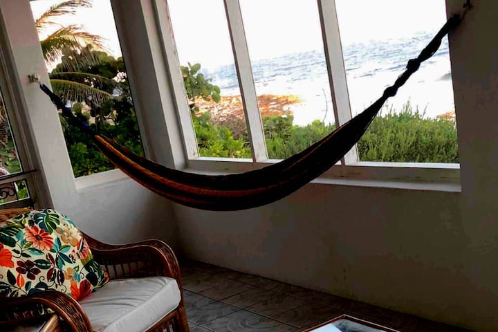 Cayman Brac Get Away Home
Away from reality!