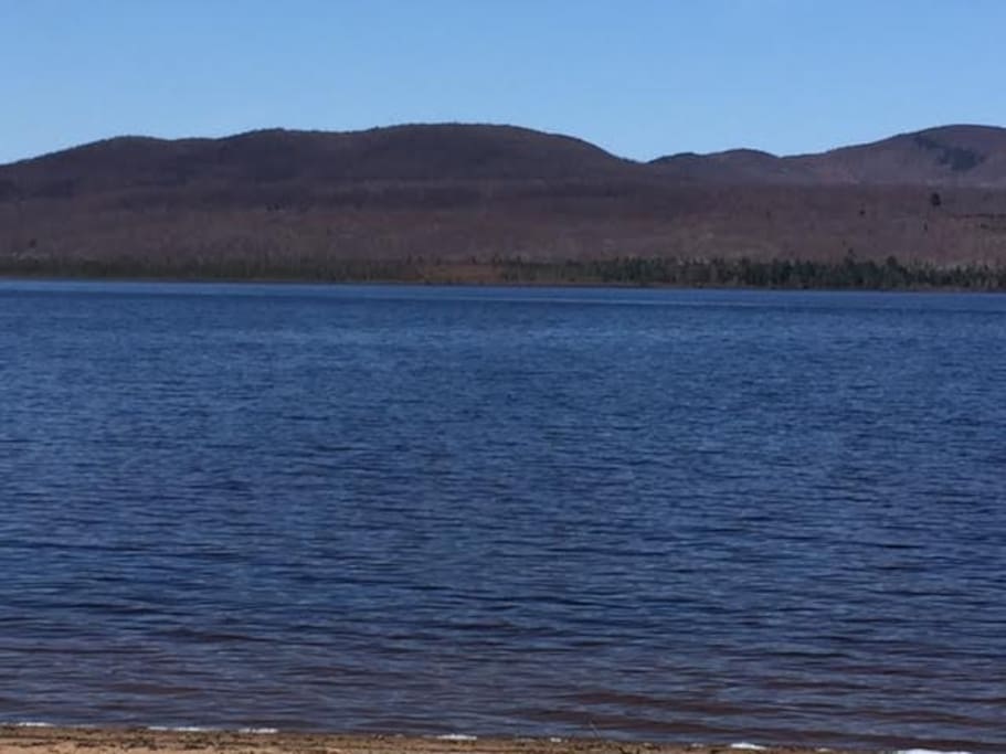 Shallow sandy beach great for kids, kayaking and canoeing