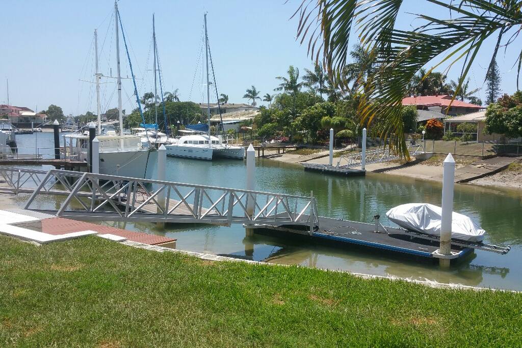 5 Meter Pontoon for boating or fishing