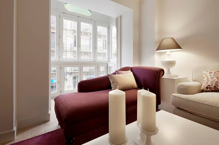 Easo Suite 1 by FeelFree Rentals gallery image 3