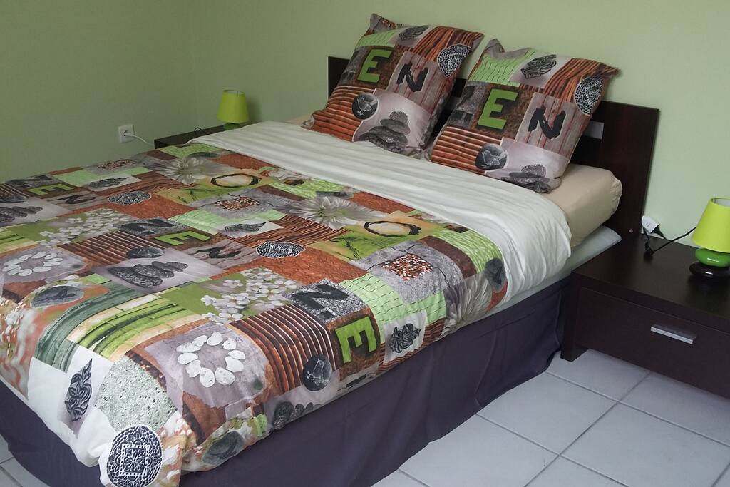 Chambre 1 à l'étage